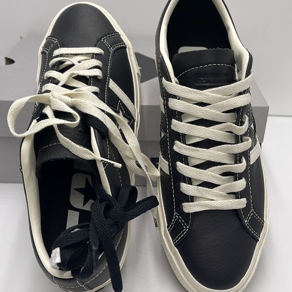 Converse Men’s ONE STAR ACADEMY PRO OX
BLACK/EGRET/EGRET A08501C Sneakers - Picture 12 of 16